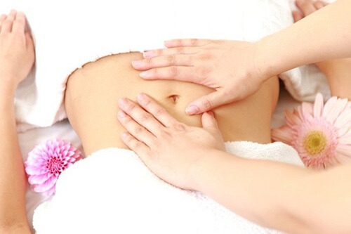 Massage vùng bụng